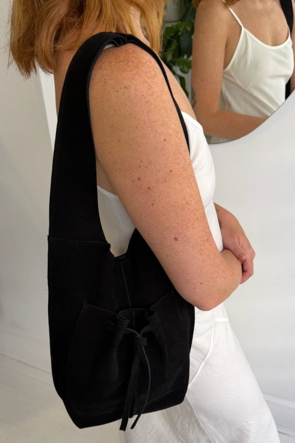 About Arianne Saco Shoulder Bag