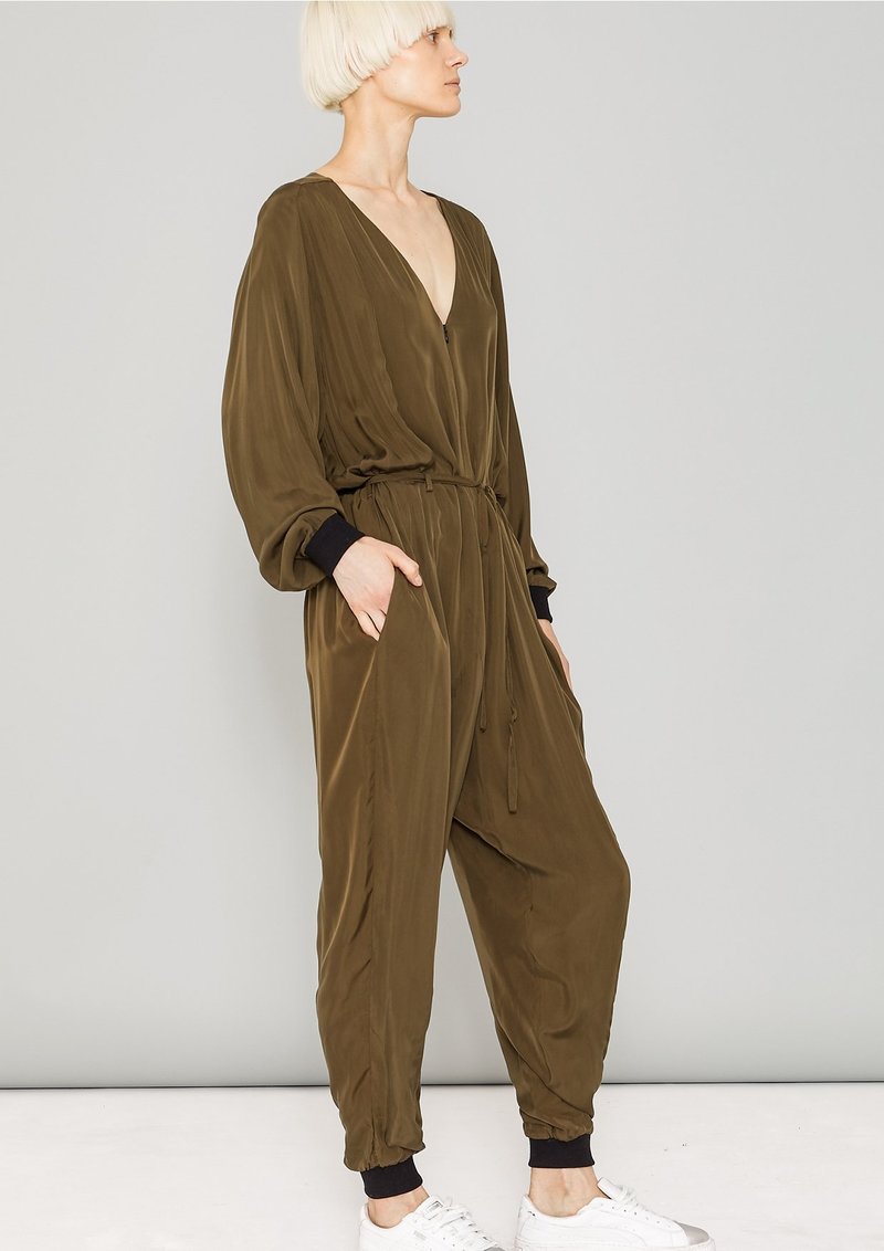 unisex Berenik LONG OVERSIZED SILKY CUPRO JUMPSUIT - khaki