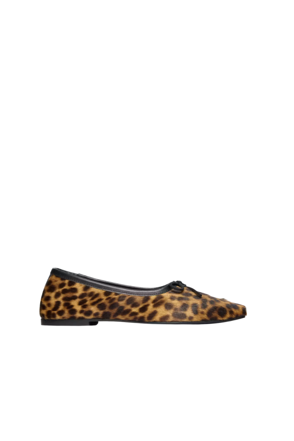 FRĒDA SALVADOR Jada Square Toe Flat - Leopard