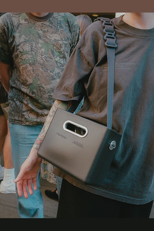 Parsel East West Clutch, Small, Deep Bag