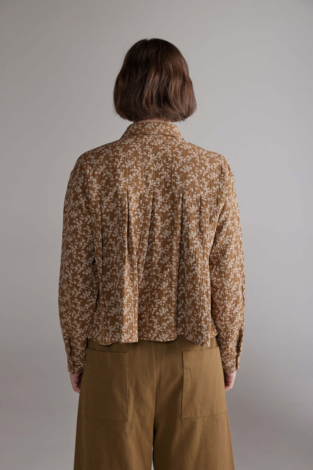 amente Printed Pleated Blouse - Gold/Cream - Image 7 of 7