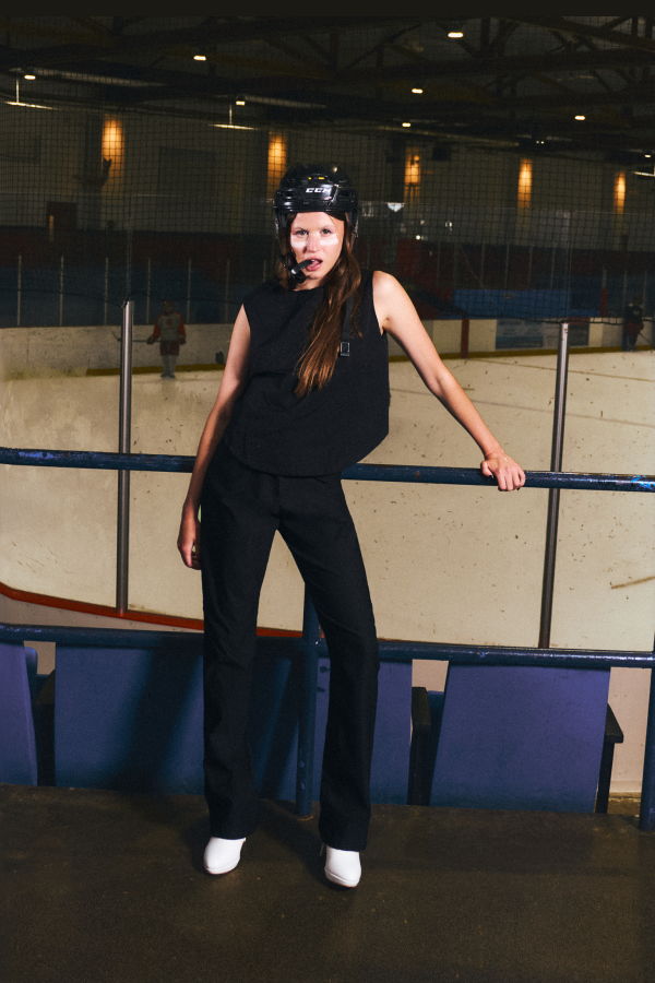 Meg Back Slit Skinny Pant