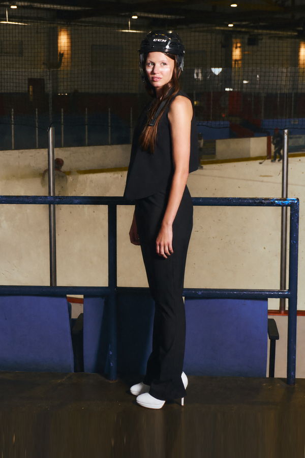 Meg Back Slit Skinny Pant