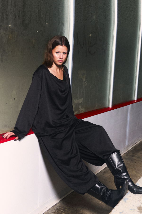 Meg Goalie Cowl Top