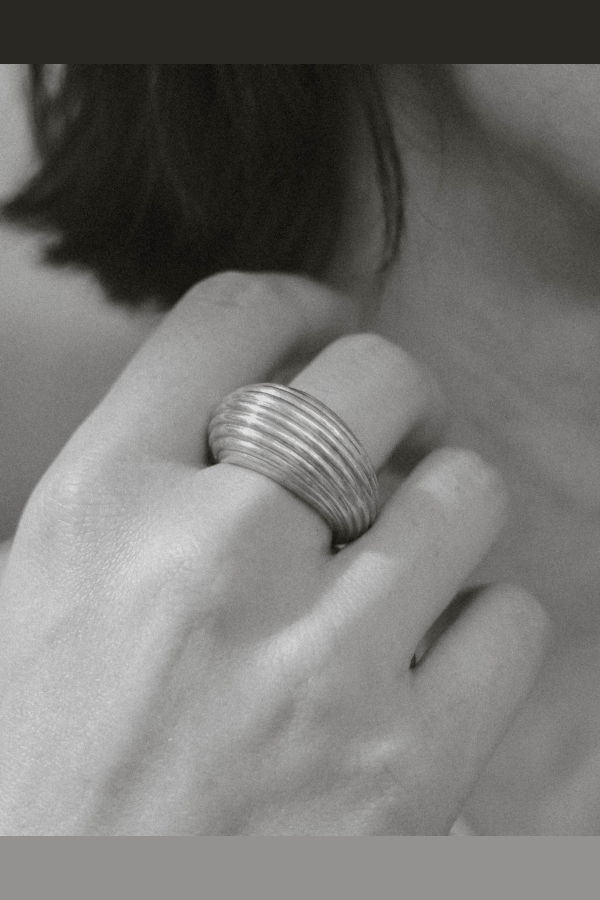 Cklasic Designs Sloane Ring