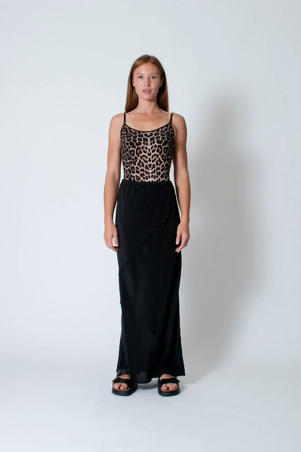 Baserange Lava Skirt - Black