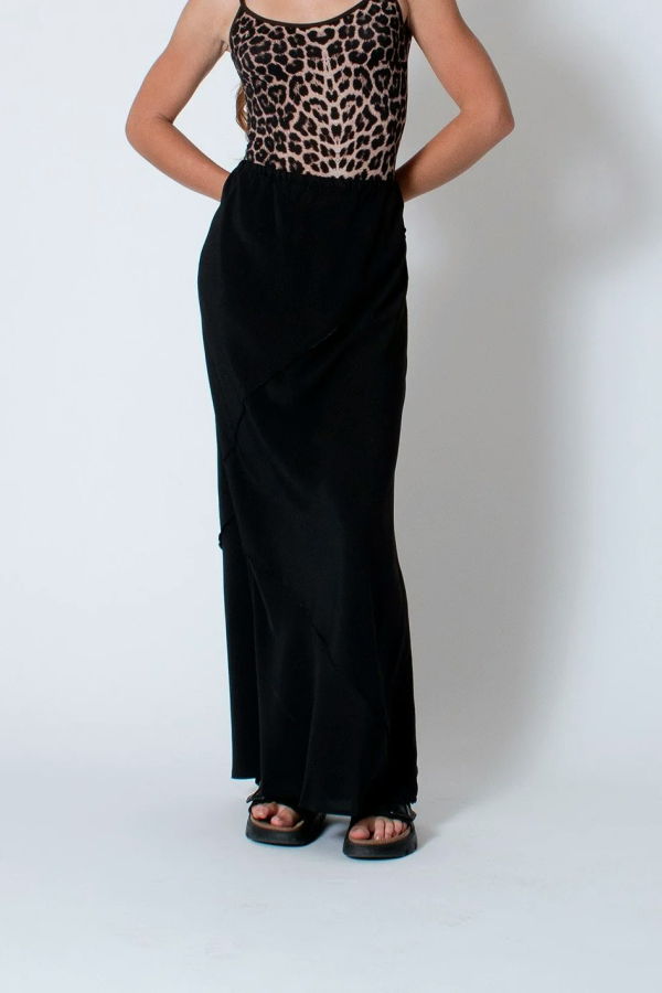 Baserange Lava Skirt - Black