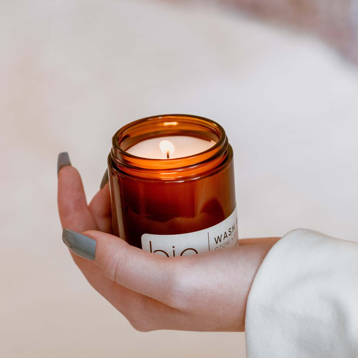 Bia Candle Co Amber Santal Soy Blend Candle - Amber, Sandalwood & Vanilla Orchid - Image 33 of 34