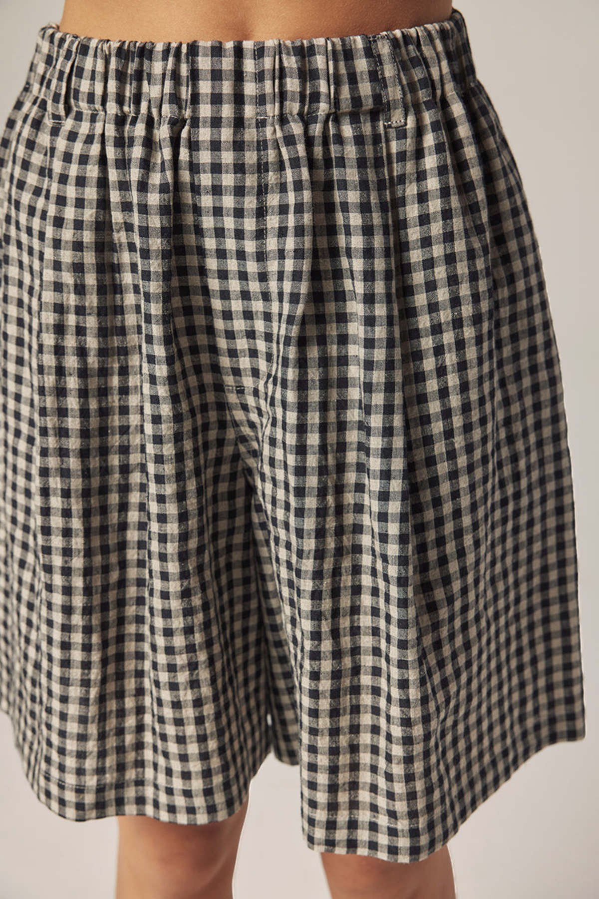 amente Gingham Easy Shorts - Black/Natural - Image 2 of 7