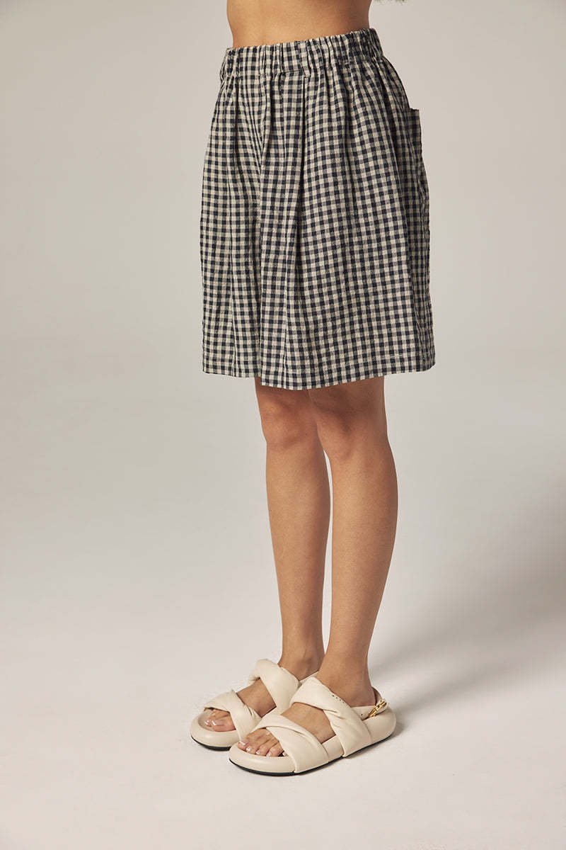 amente Gingham Easy Shorts - Black/Natural