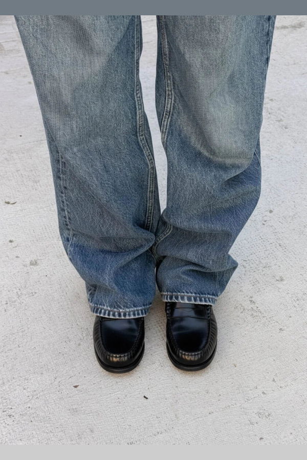 Alohas Rivet Leather Loafers
