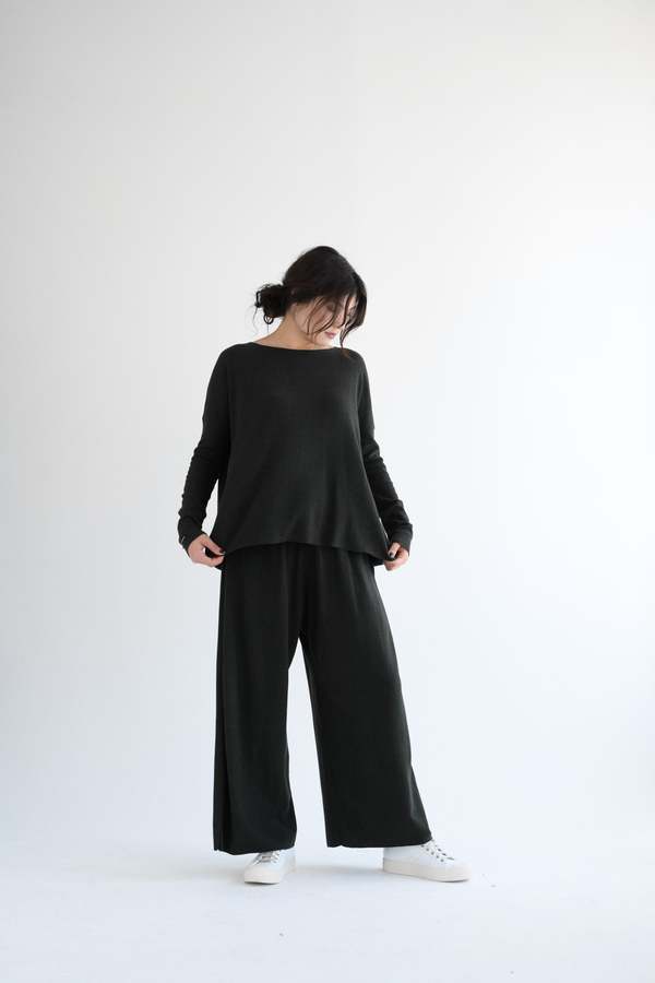 Album di Famiglia Pants New Arrivals | Garmentory