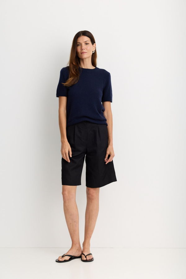 ONE GREY DAY Serafina Cashmere T-Shirt