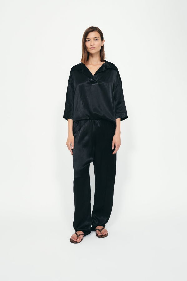 DĀL THE LABEL Nour Satin Polo Top