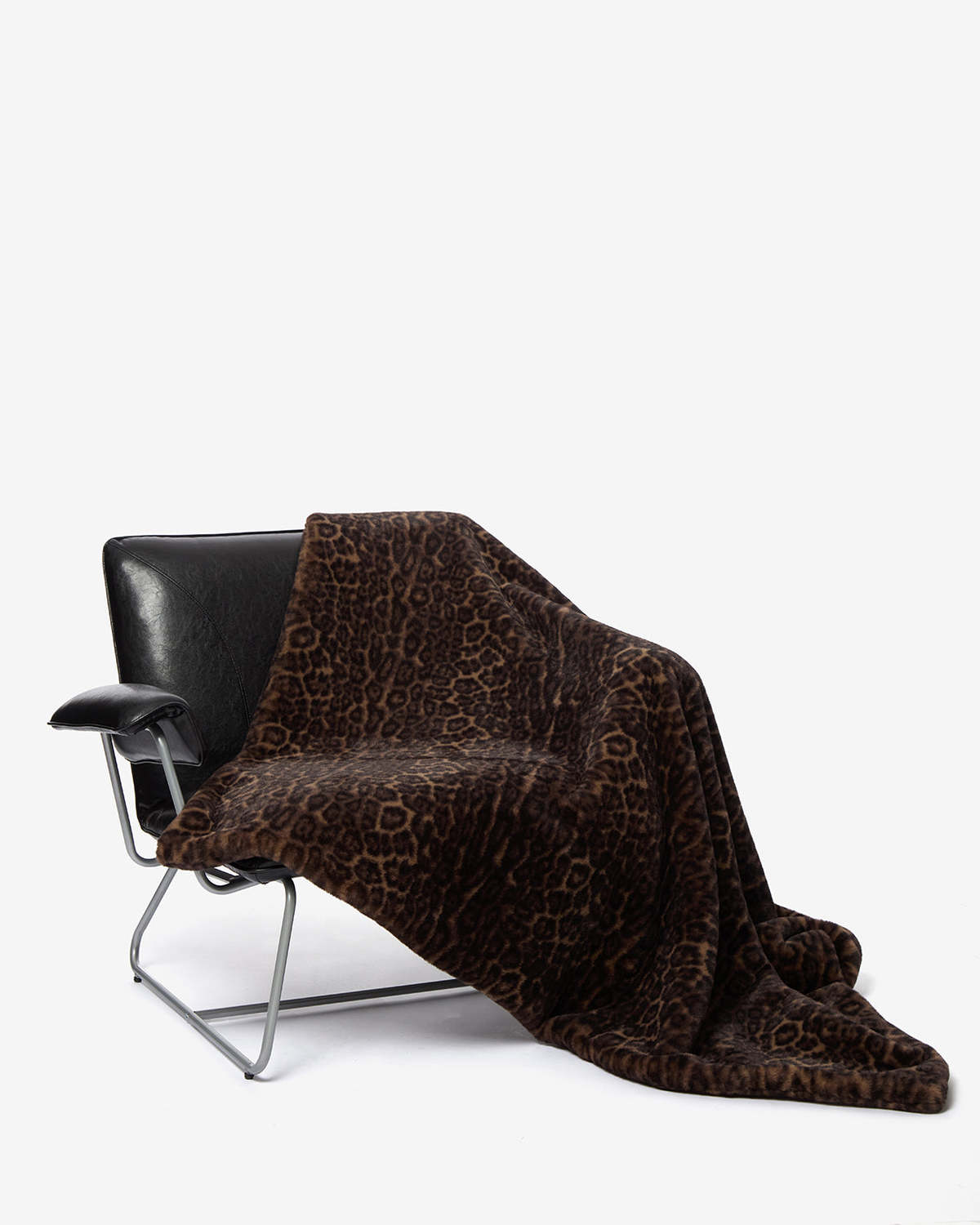 APPARIS Brady Blanket - Dark Leopard - Image 3 of 3