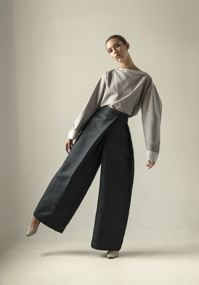 K M by L A N G E Wide leg crossover Button Sharovary pants