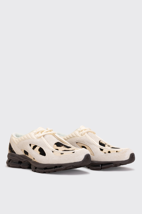 New Balance U18906M2 Footwear - Beige/Brown