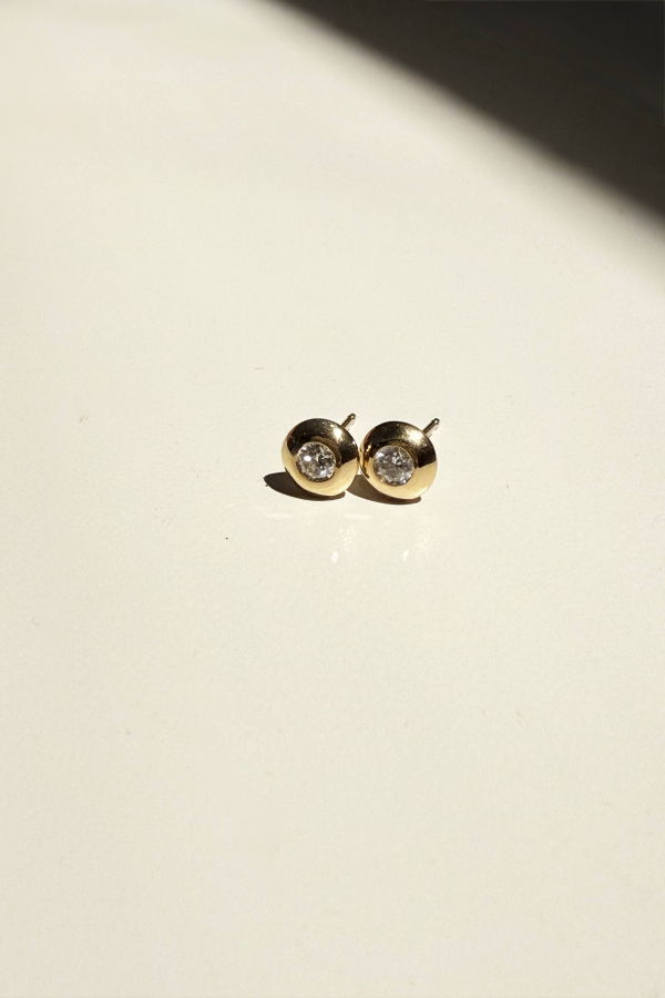 Monade The Diamond Stud 14K Gold Earrings