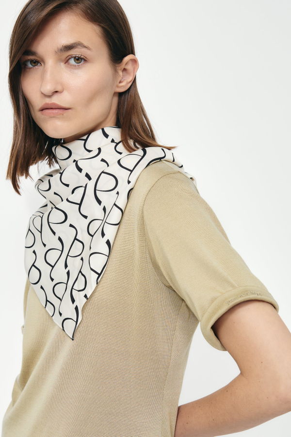 DĀL THE LABEL Signature Silk Scarf