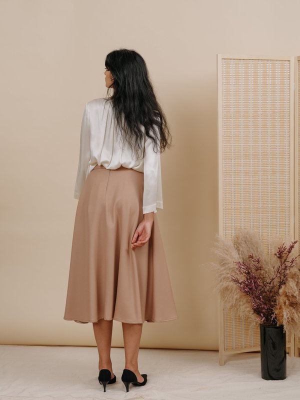 Wolcott : Takemoto Diane Blouse - White Silk Charmeuse Wolcott : Takemoto Diane Blouse - White Silk Charmeuse