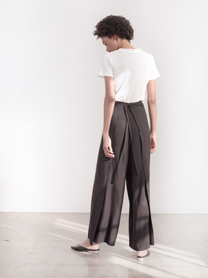 Shaina Mote Tulia Pant Shaina Mote Tulia Pant