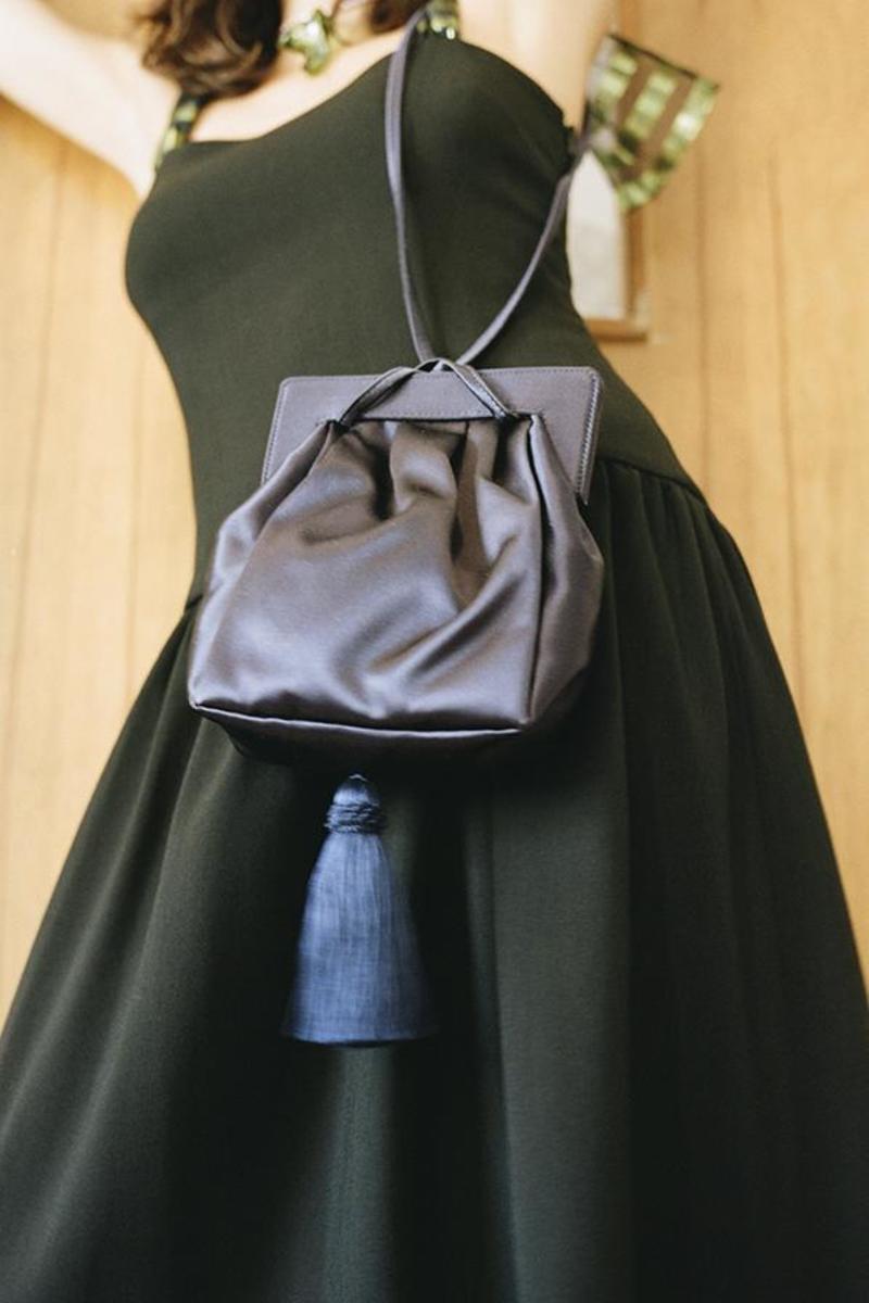 MARYAM NASSIR ZADEH ブラック巾着バッグ CC674_BL8803?$crop1254$