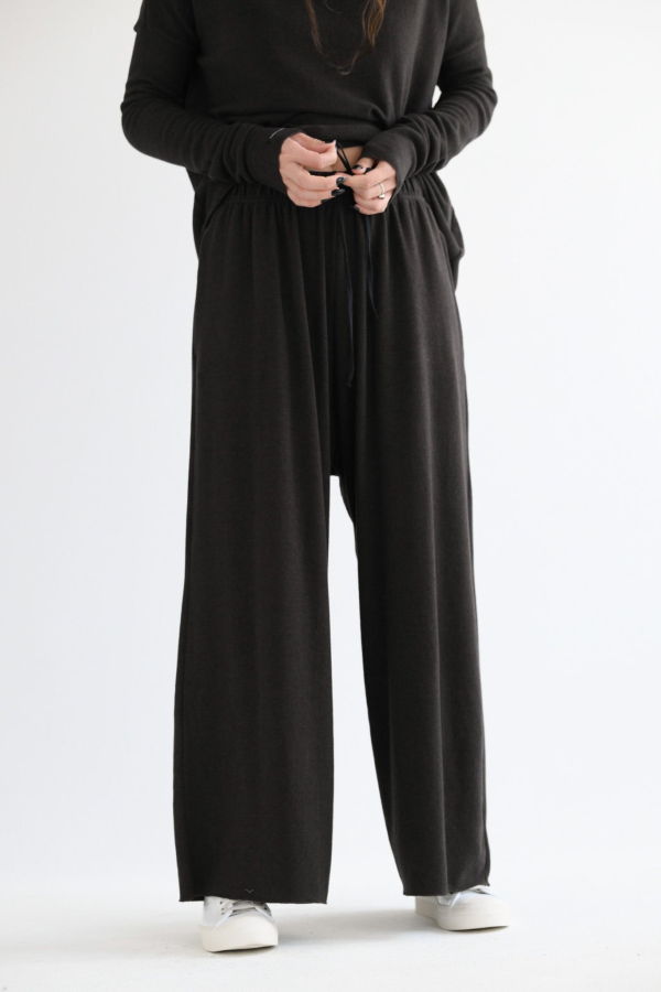 Album di Famiglia Pants New Arrivals | Garmentory