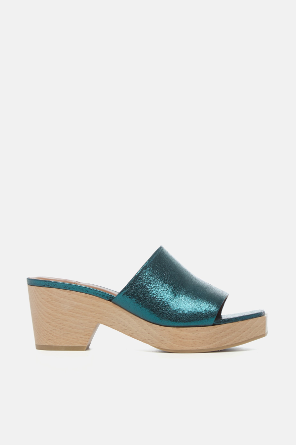Coclico Mist Clog Sandal - Lake Crinkled Metallic Leather