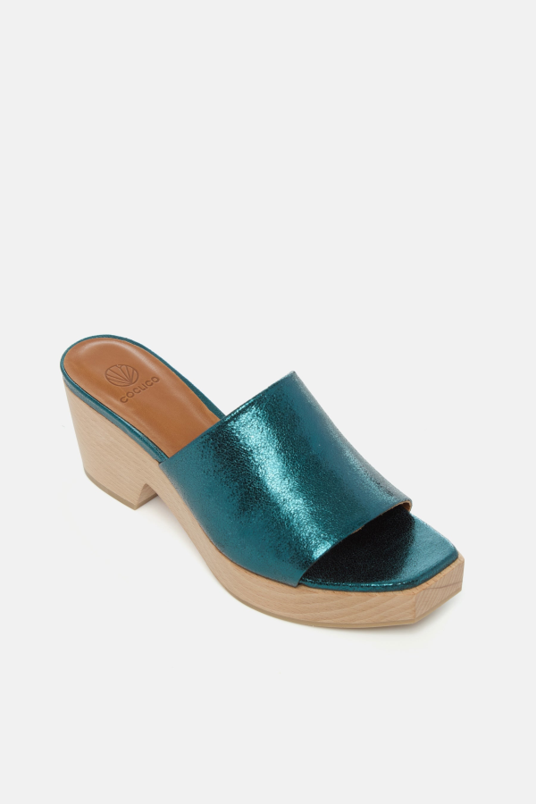 Coclico Mist Clog Sandal - Lake Crinkled Metallic Leather