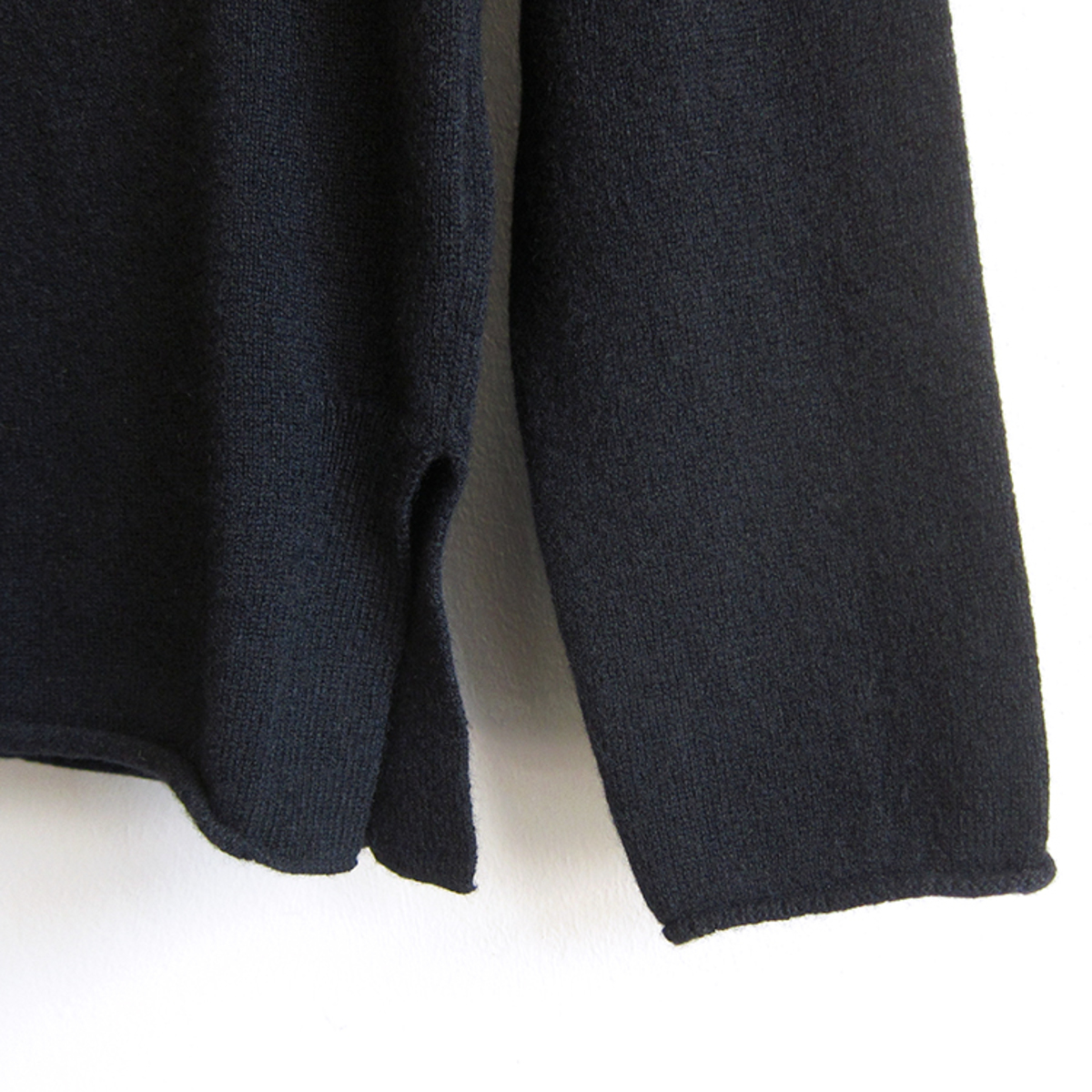 MJ Watson Cashmere Hoodie - Black - Image 3 of 4