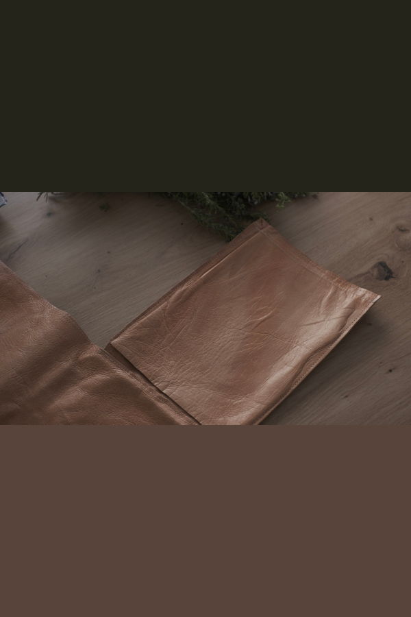 KIDS TΕͺNIQ Leather Baby Changing Pad