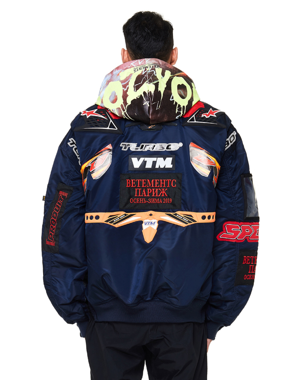 ジャケット・アウター VETEMENTS Quilted Hooded Bomber Jacket VETEMENTS Quilted Hooded Bomber Jacket | Black | FARFETCH