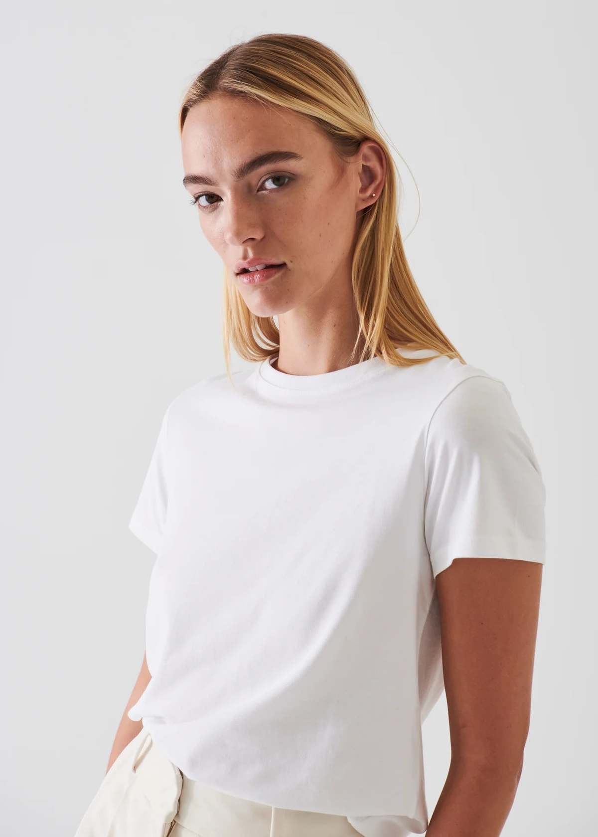 Patrick Assaraf Pima Cotton Stretch Slim T-Shirt - Image 4 of 7