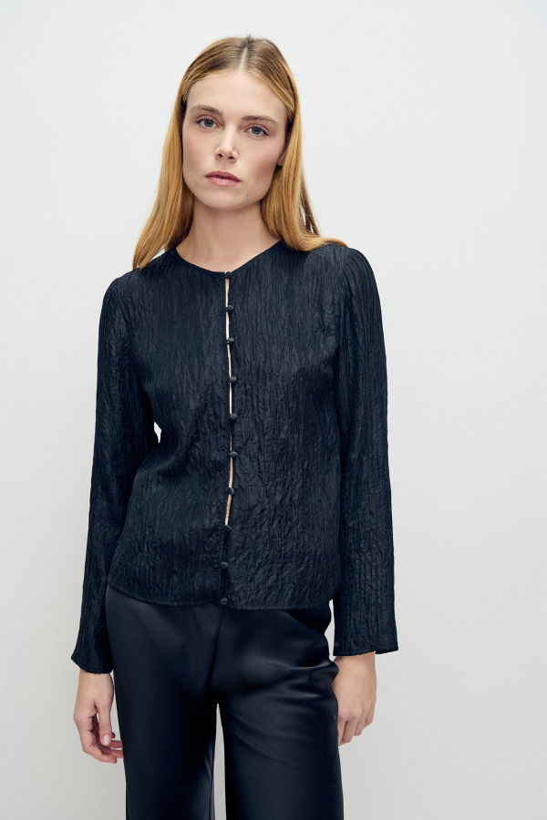 Silk Laundry Crinkle Long Sleeve Top - Black