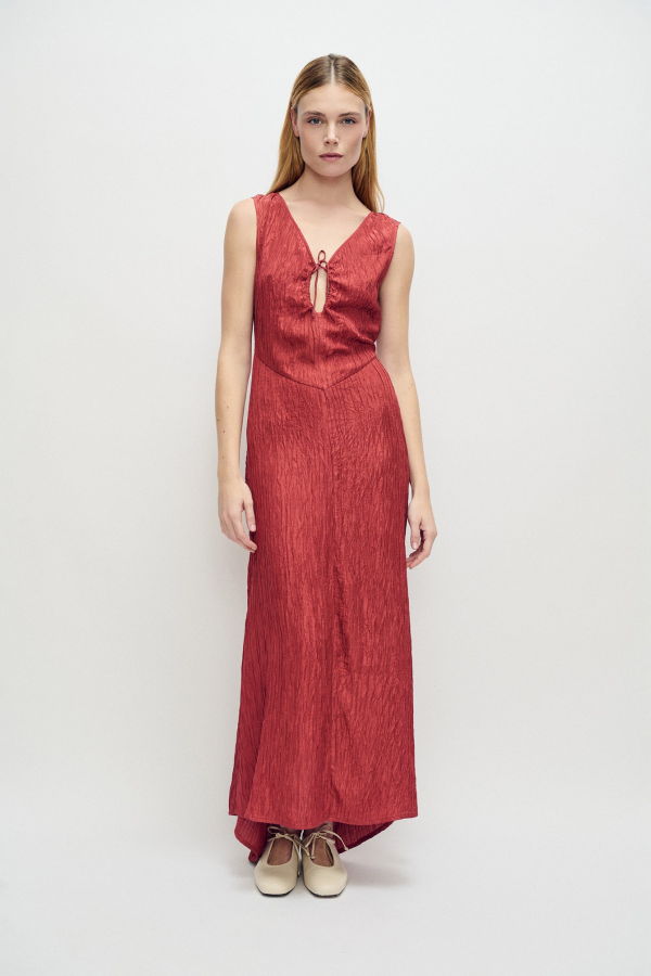Silk Laundry Crinkle Peek-A-Boo Dress - Blush Red
