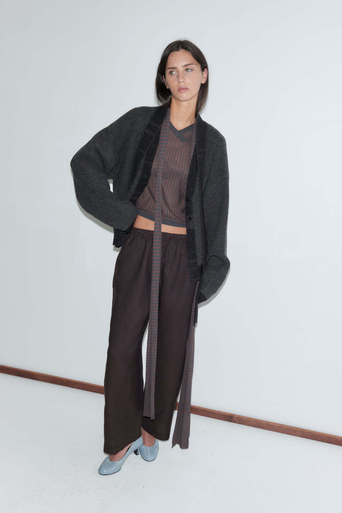 Deiji Studios Linen Ease Trouser - Image 5 of 7