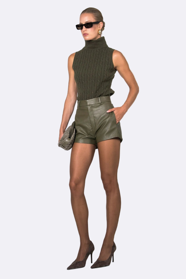 Nonchalant Label Robbie Short - Olive