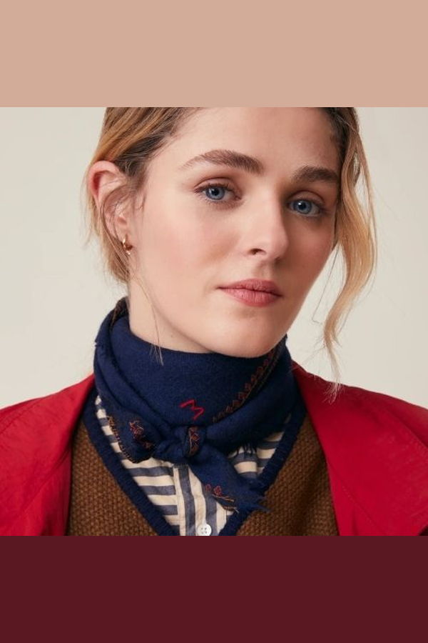 Moismont Idol No. 850 Scarf