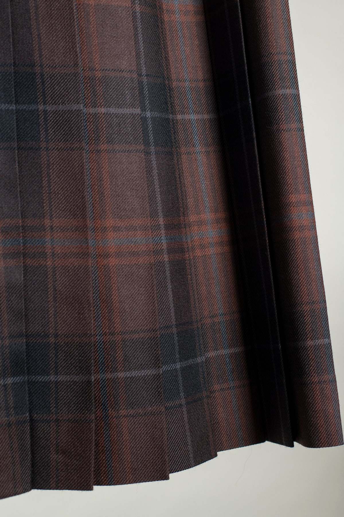 Le Kilt Lena Kilt Skirt - Chocolate Brown Tartan - Image 3 of 5