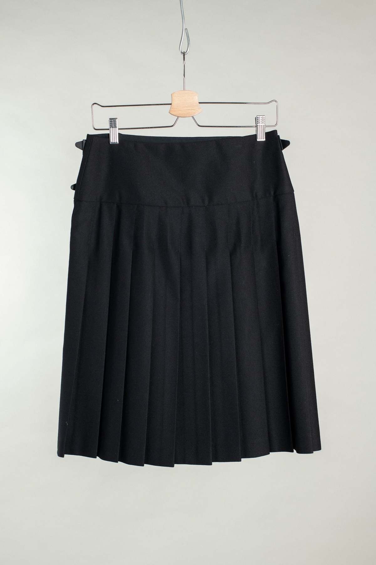 Le Kilt Midi Kilt Skirt - Black Oban - Image 2 of 5