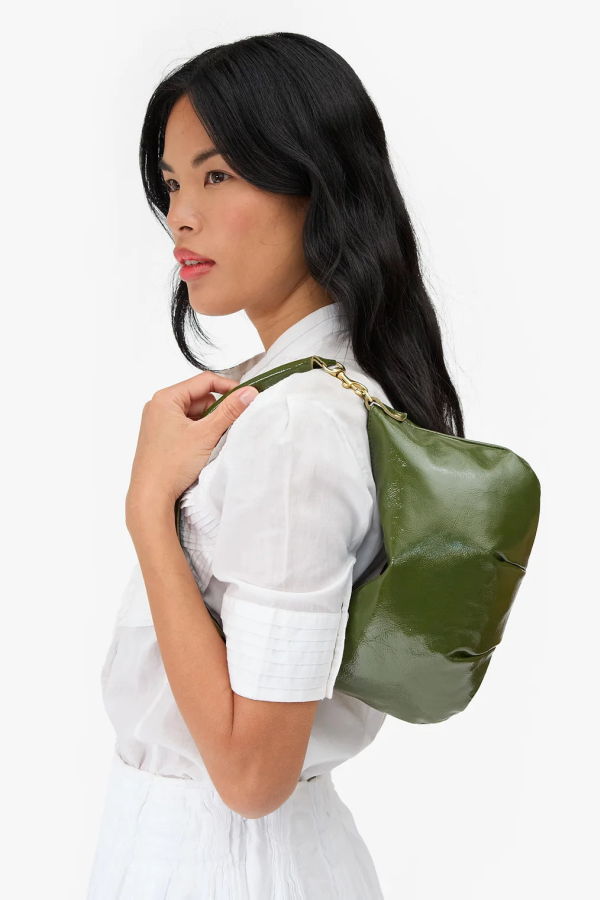 Clare V. Petit Moyen Messenger Crinkle Patent Bag
