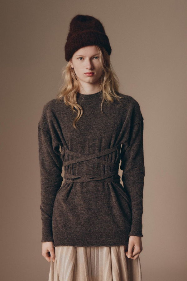 Rus Karamu Sweater - Graphite