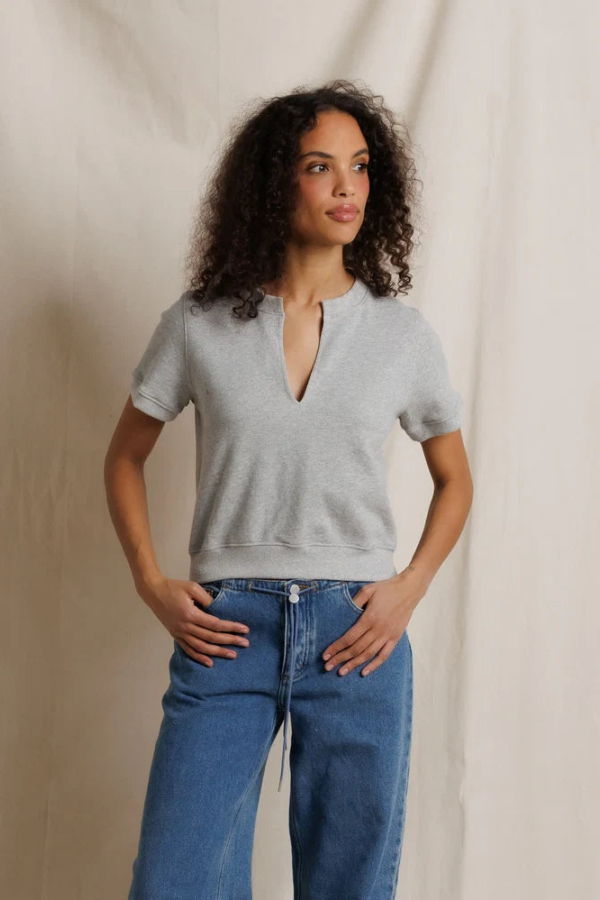 Perfect White Tee Cleo Short Sleeve Sweatshirt