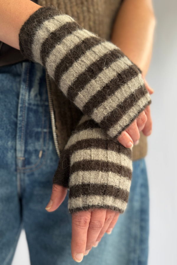 Rus Hanei Mitten