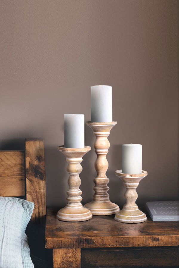 Mela Artisans Willow Rustic White Pillar Candleholder Set