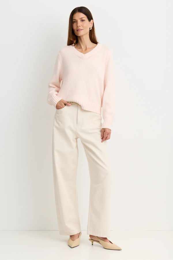 ONE GREY DAY Marie V Neck Sweater