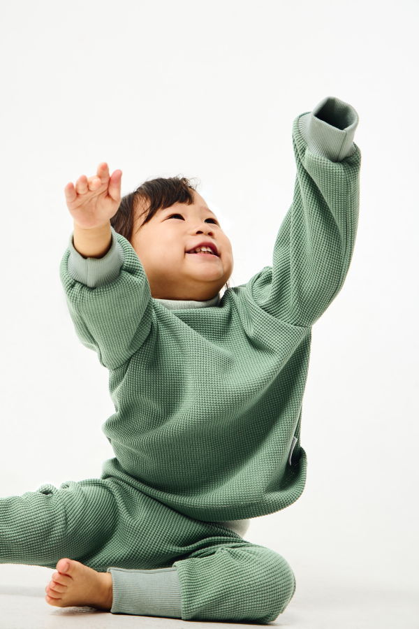 KIDS Kid's Stuff [Trucs d'enfants] Grow With Me Waffle Sweater