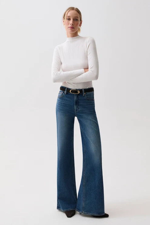 Pistola Vivian Mid Rise Wide Leg Jeans