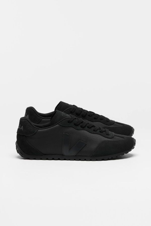 VEJA GT Nolyn Sneakers