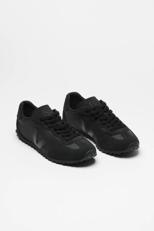 VEJA GT Nolyn Sneakers